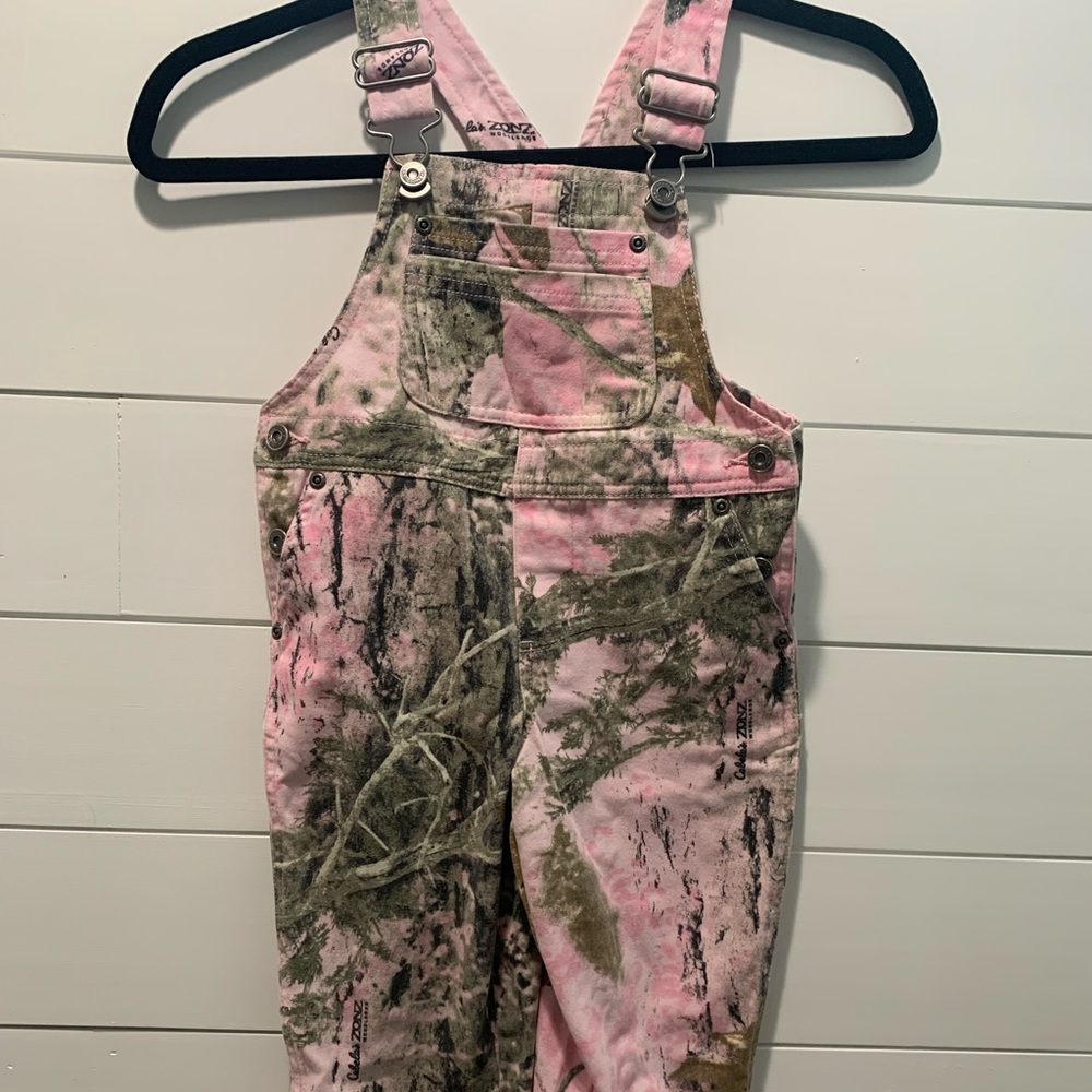Cabelas zonz woodlands  pink camp overalls